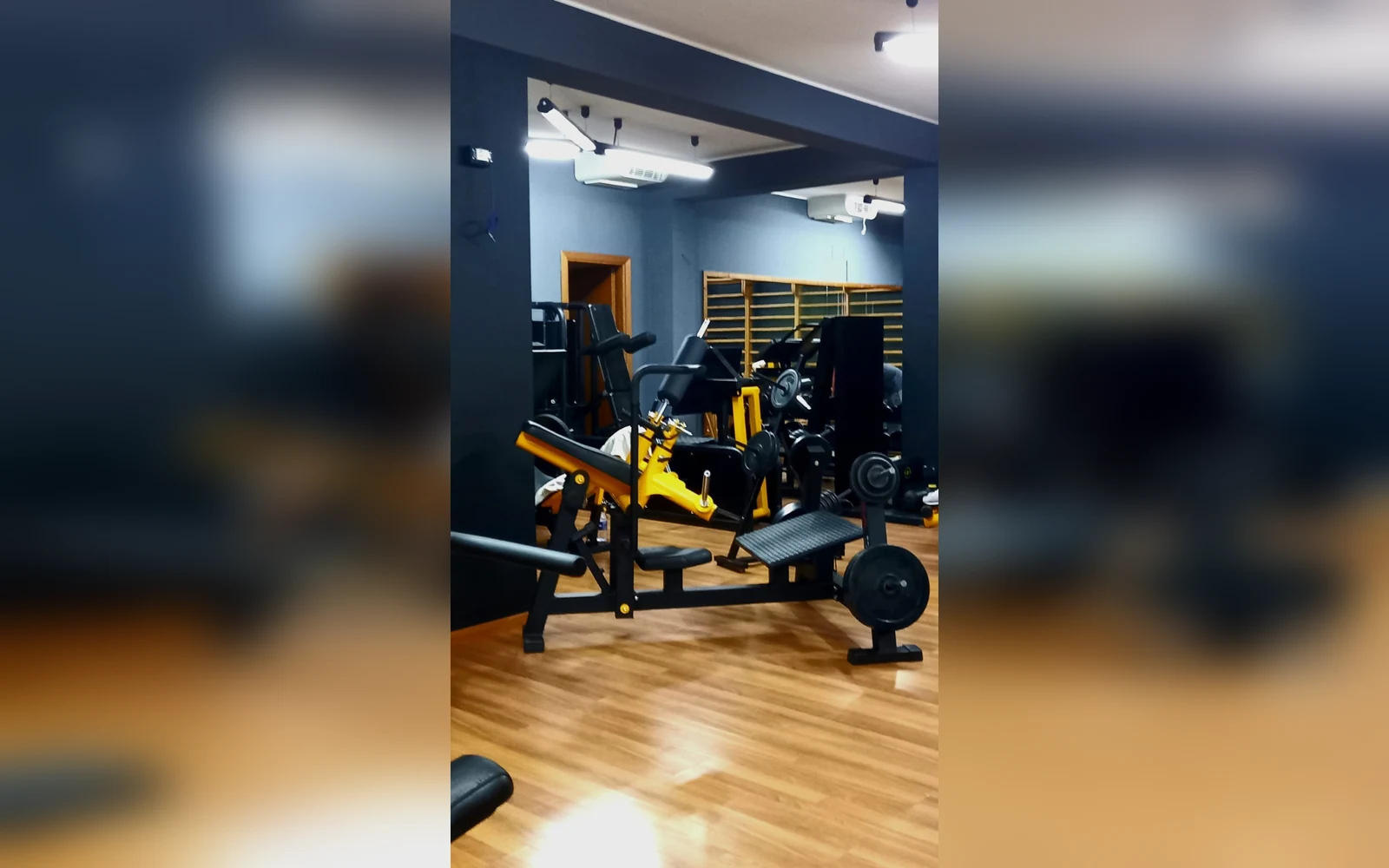 La palestra attigua allo Chalet Mirò — sala attrezzi